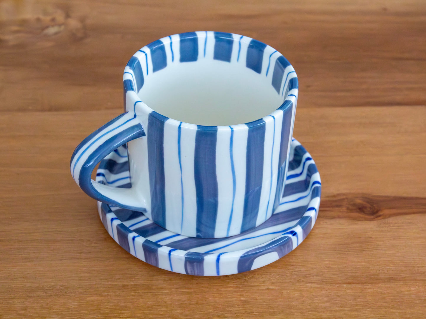 taza con platito striped