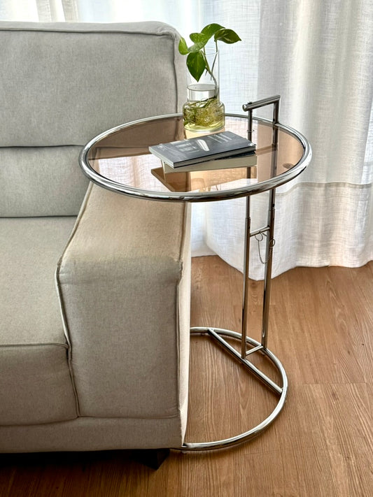 mesa E1027