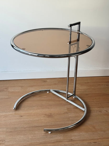 mesa E1027