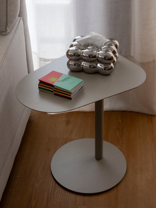 mesa auxiliar gris
